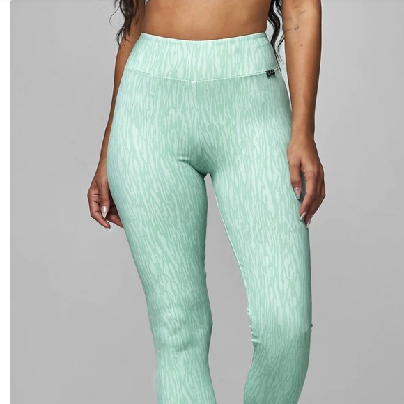 Lici Fit Scrunch leggings - Picture 3 of 5